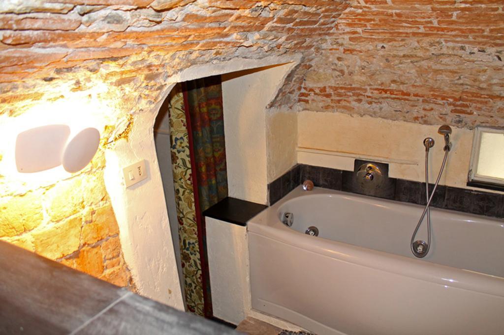 Torre Cepollini Hotel Albenga Room photo