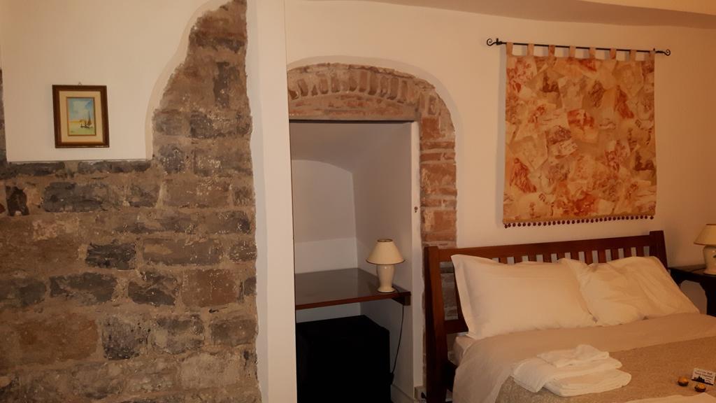 Torre Cepollini Hotel Albenga Exterior photo