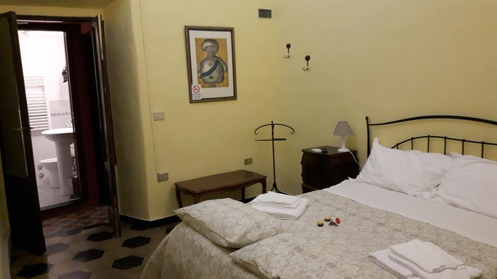 Torre Cepollini Hotel Albenga Exterior photo